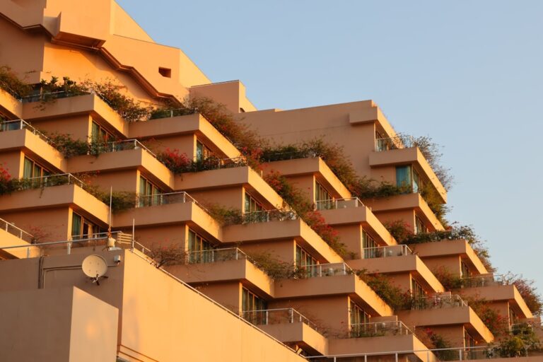 Healthcare Housing: Simple Commutes for Halifax Health Medical Staff